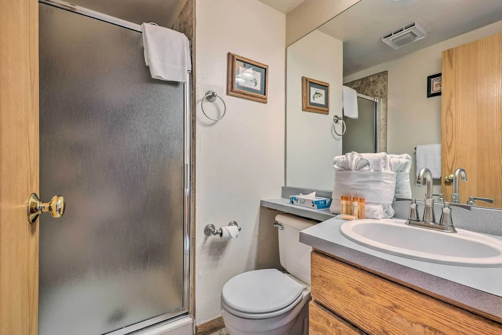 Condo w/ Views & Hot Tub Access in Silverthorne!