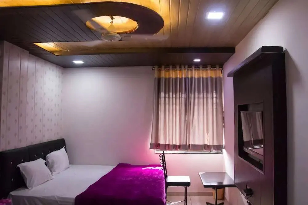 Hotel SHREE PALACE