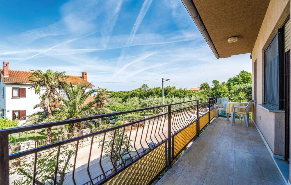 Beautiful Home in Stinjan With Wifi and 4 Bedrooms