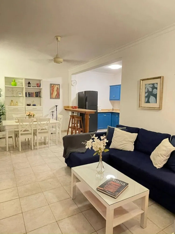 Apartment 5 Mins Walk To The Beach