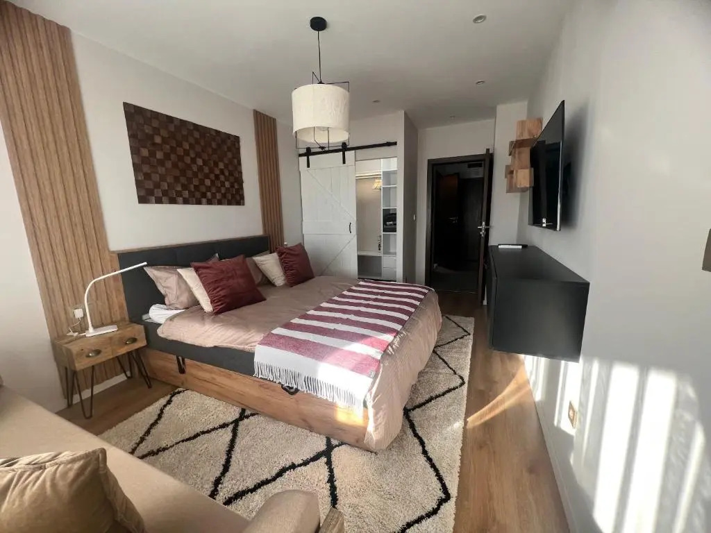 5* Brand New Top Floor Luxury Flat Next to Ski Lift