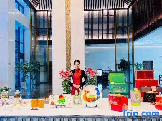 Rose Hotel (Nanyang Zhangheng Avenue Municipal Government Store)