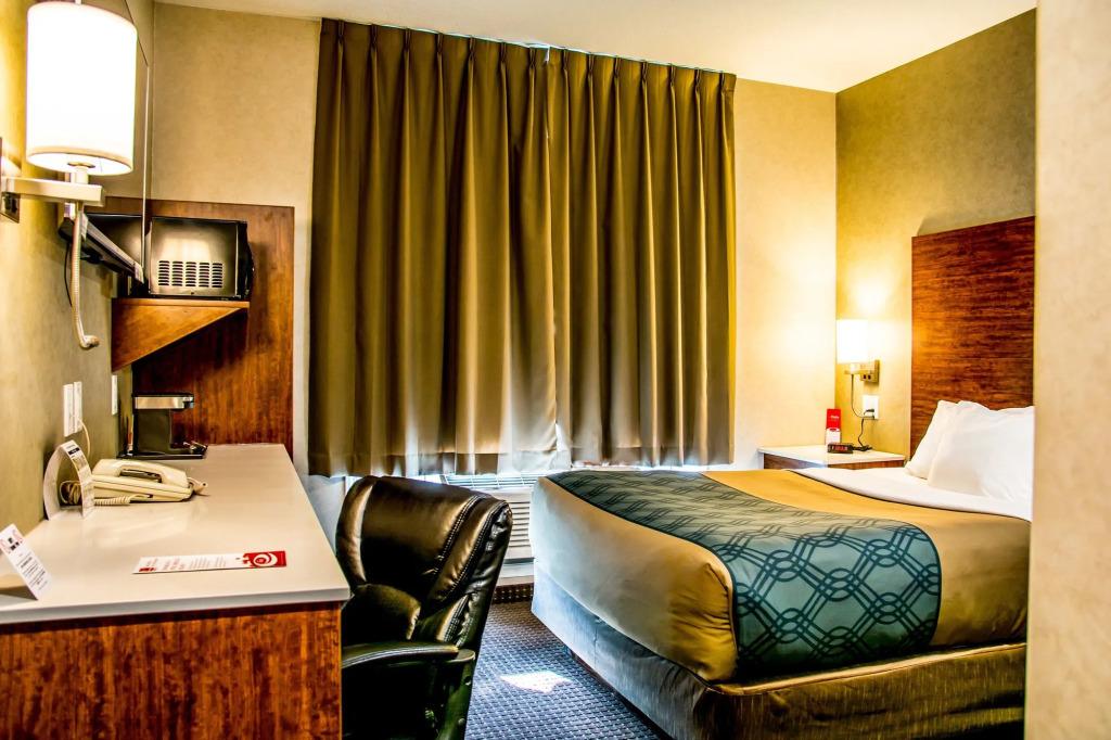 Albertan Inn