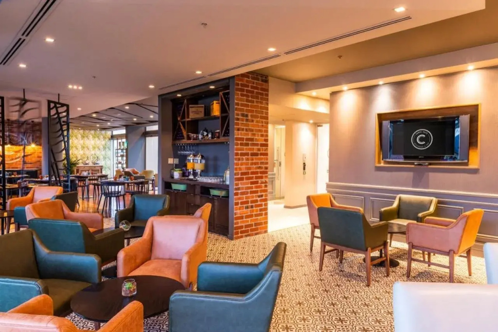 aha Harbour Bridge Hotel & Suites