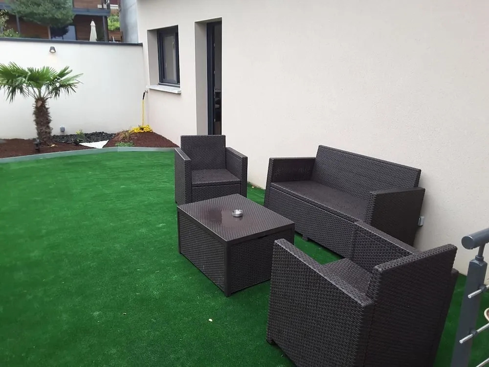 Villavi Lyon Est Chambres dHôtes