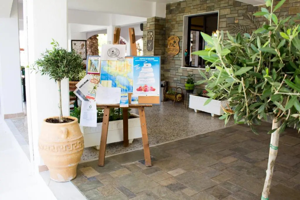 Dionisos Palms Apartments