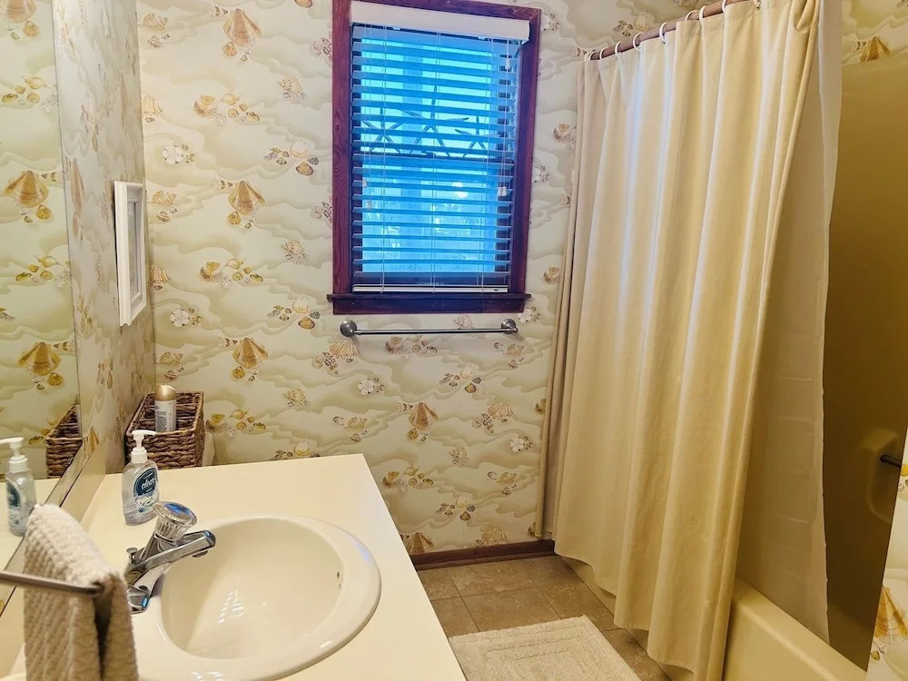 Dry Dock - 4 Br Home