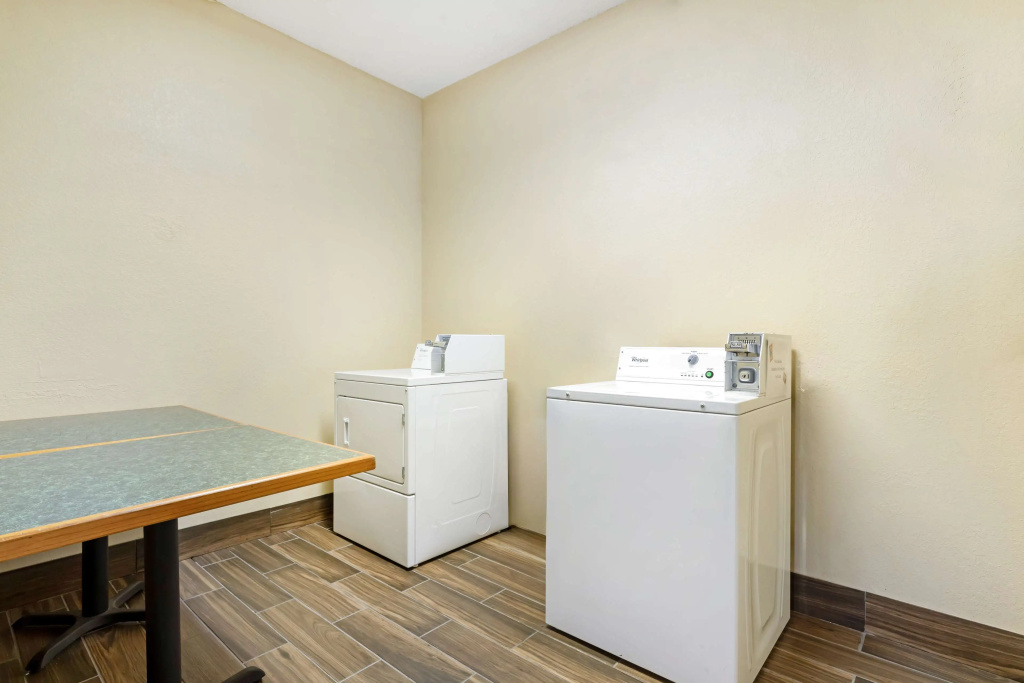 Best Western Locust Grove Inn & Suites
