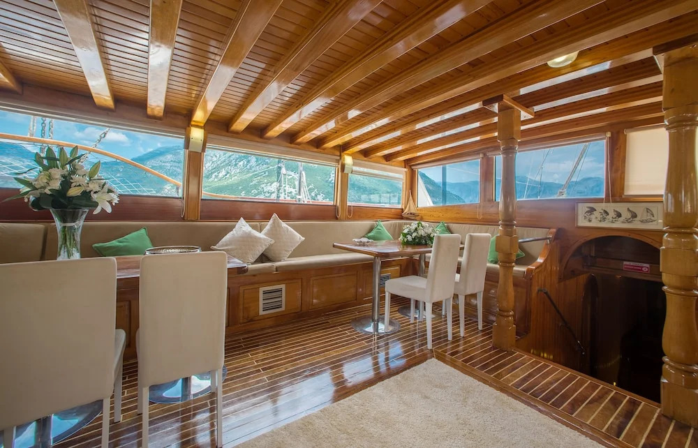 Dm Yachting - 7 Night Cruise Sun-Sun