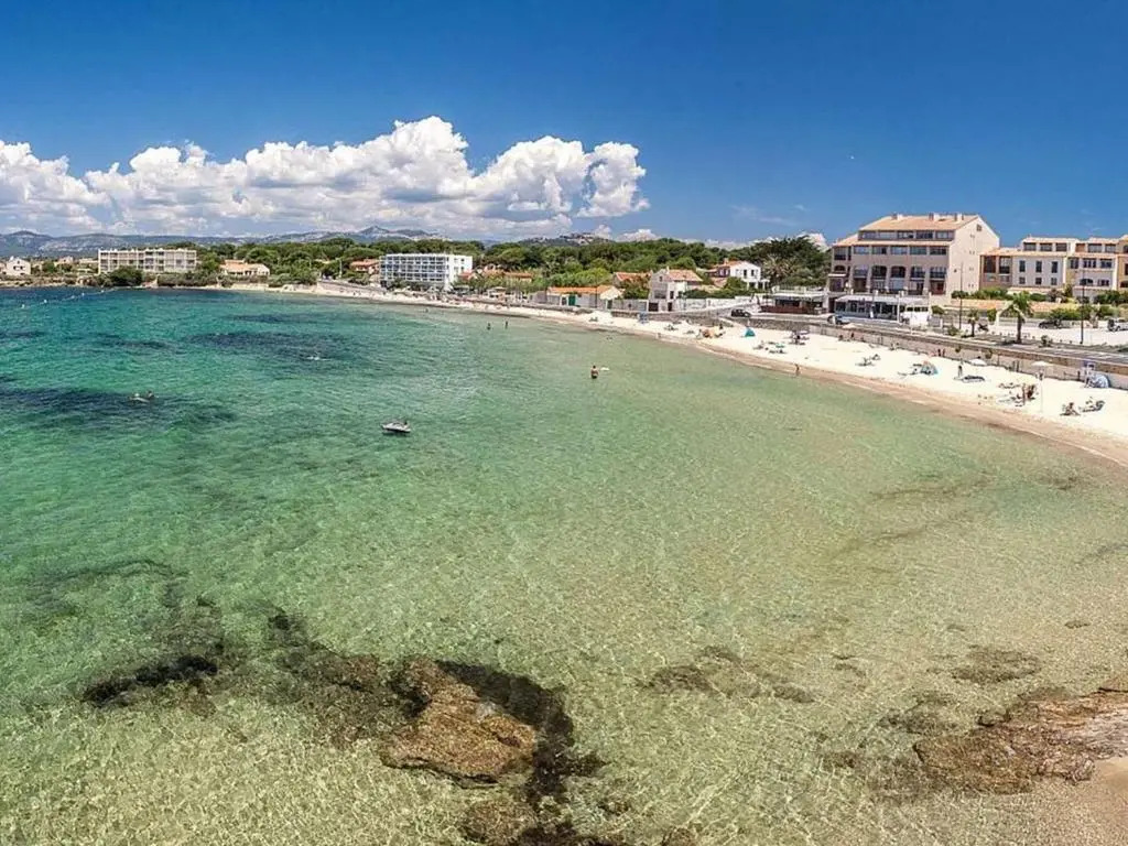 Appartement Six-Fours-les-Plages, 2 pièces, 4 personnes - FR-1-316-295