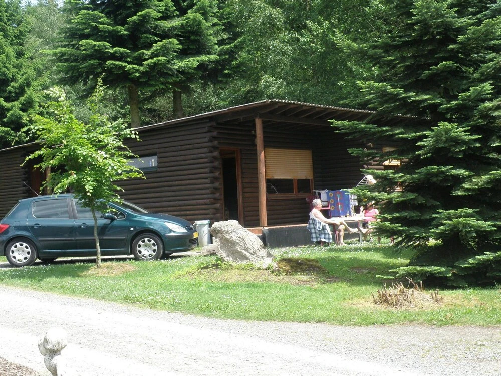 Tidy furnished wooden chalet, located close to the forest