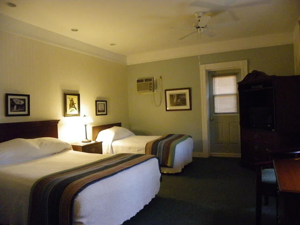 Hotel Kenney Rideau