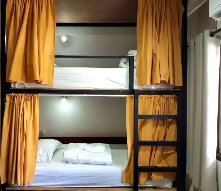 Blue Melon Cafe & Hostel