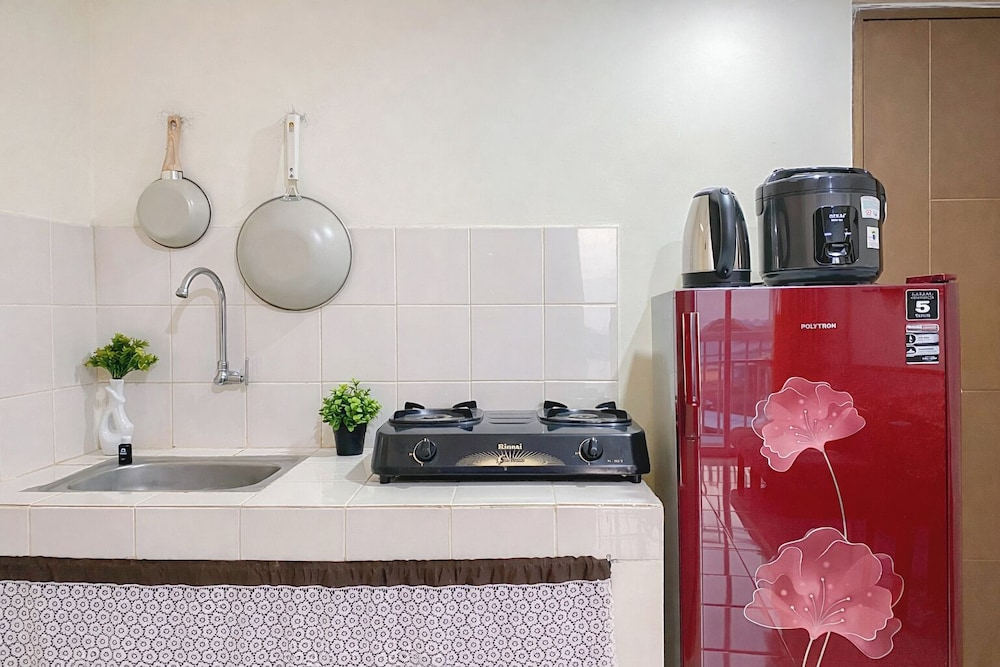 Cozy With Contemporary 2Br Space At Apartment Bogor Valley