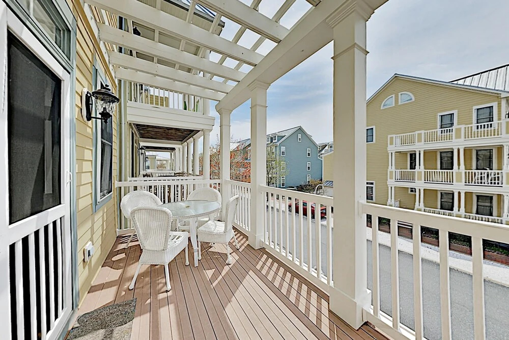 Bay Breeze On Sunset Island 6 Blocks To Ocean 5 Bedroom Townhouse