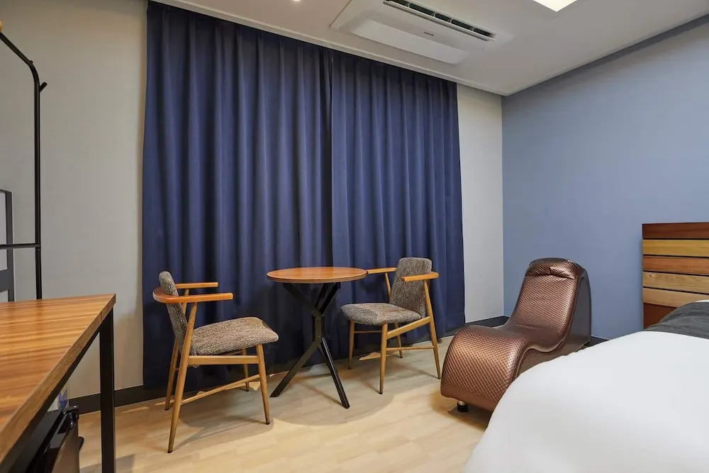 Gloa Hotel