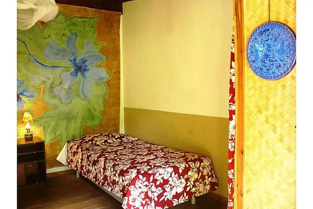 Fare Upu beach front cottage - Moorea