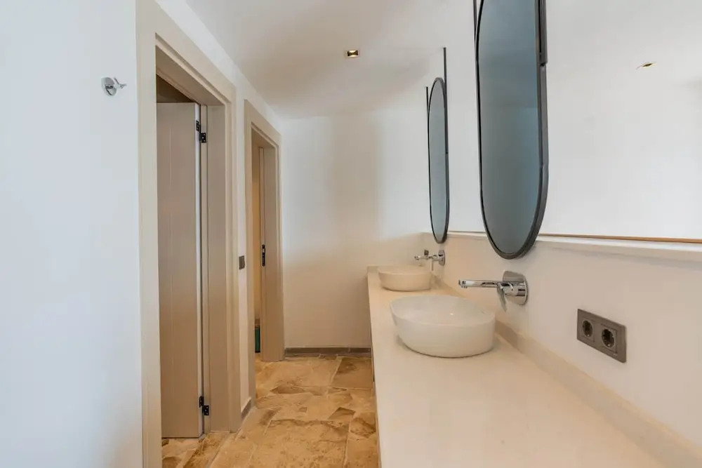 Retreat Suite