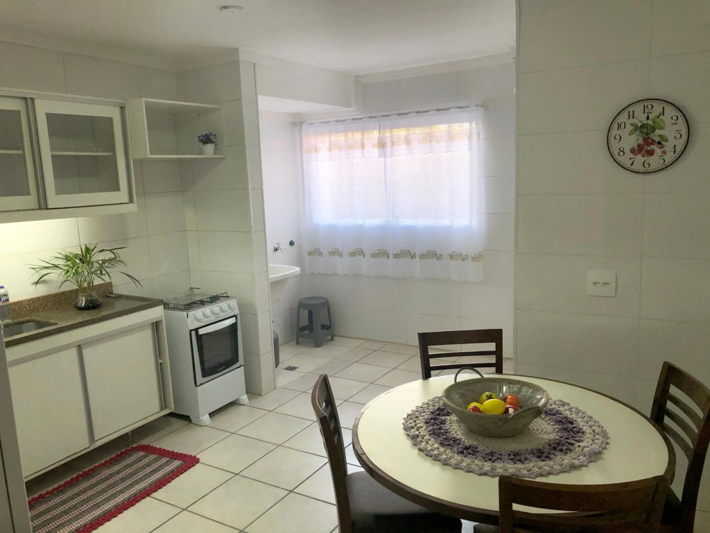 Apartamento Grande - Privado - 3 quartos com 1 suíte