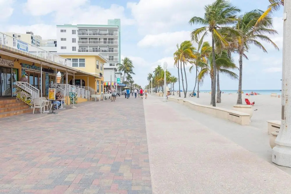 688 Partial Ocean View Hollywood Beach Resort