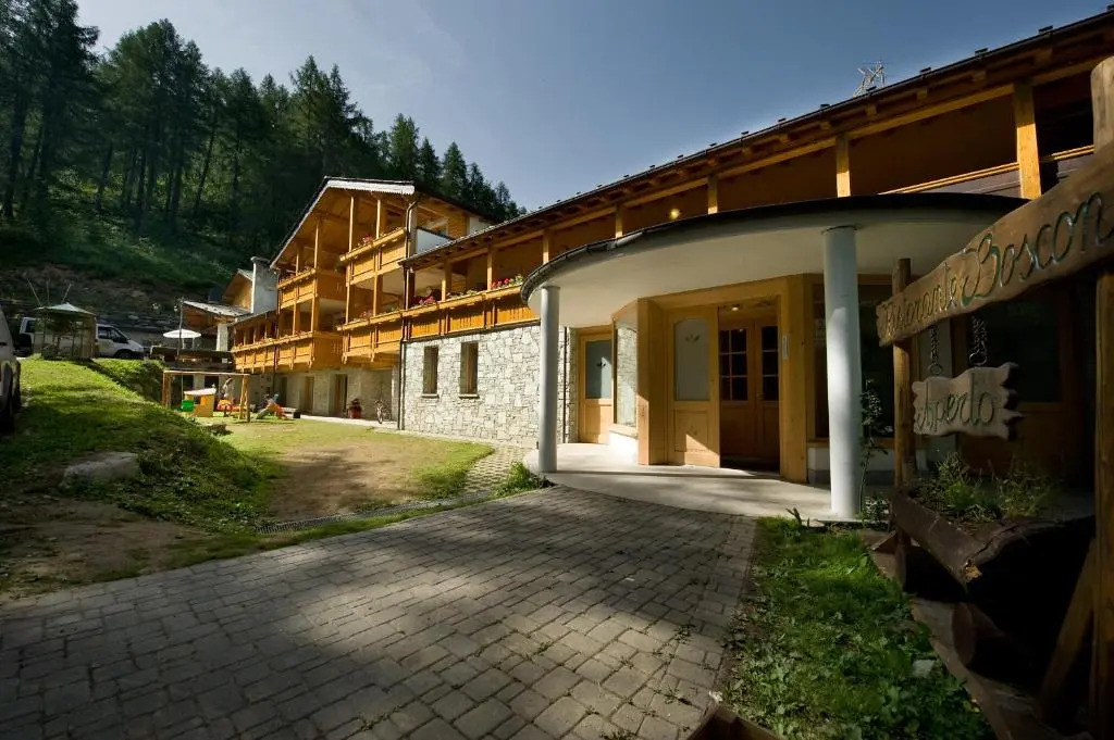 Boscone Suite Hotel