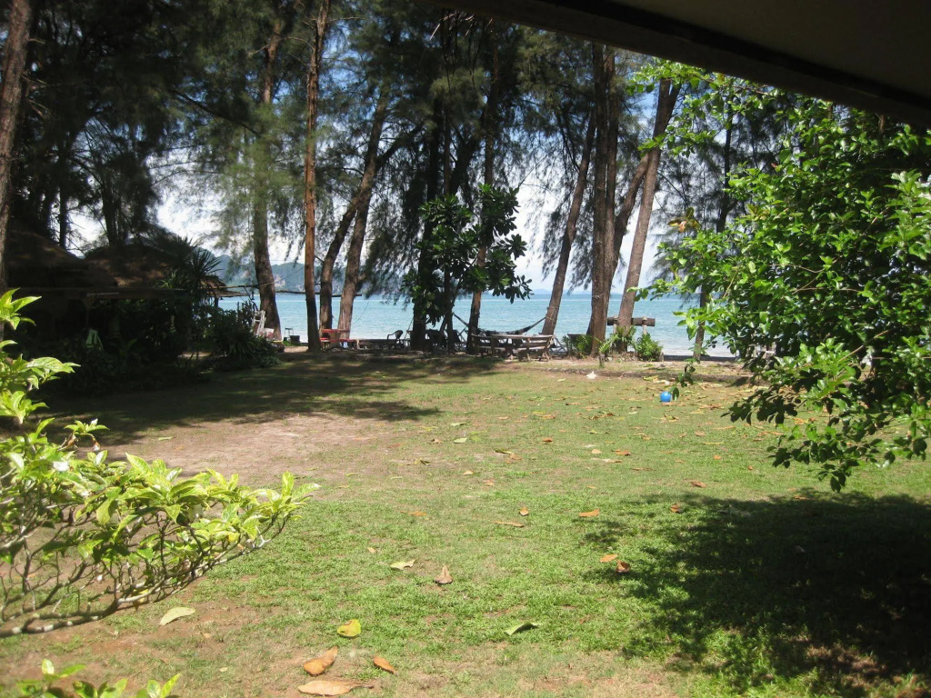 J2B Beach Bungalows