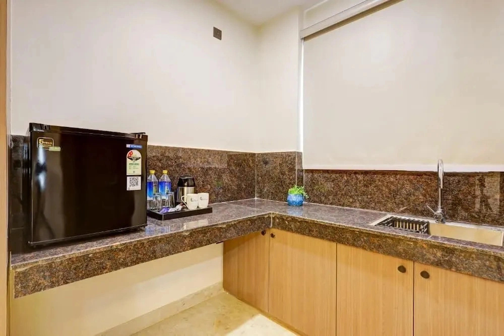 Limewood Stay Premium Studios Sector 29