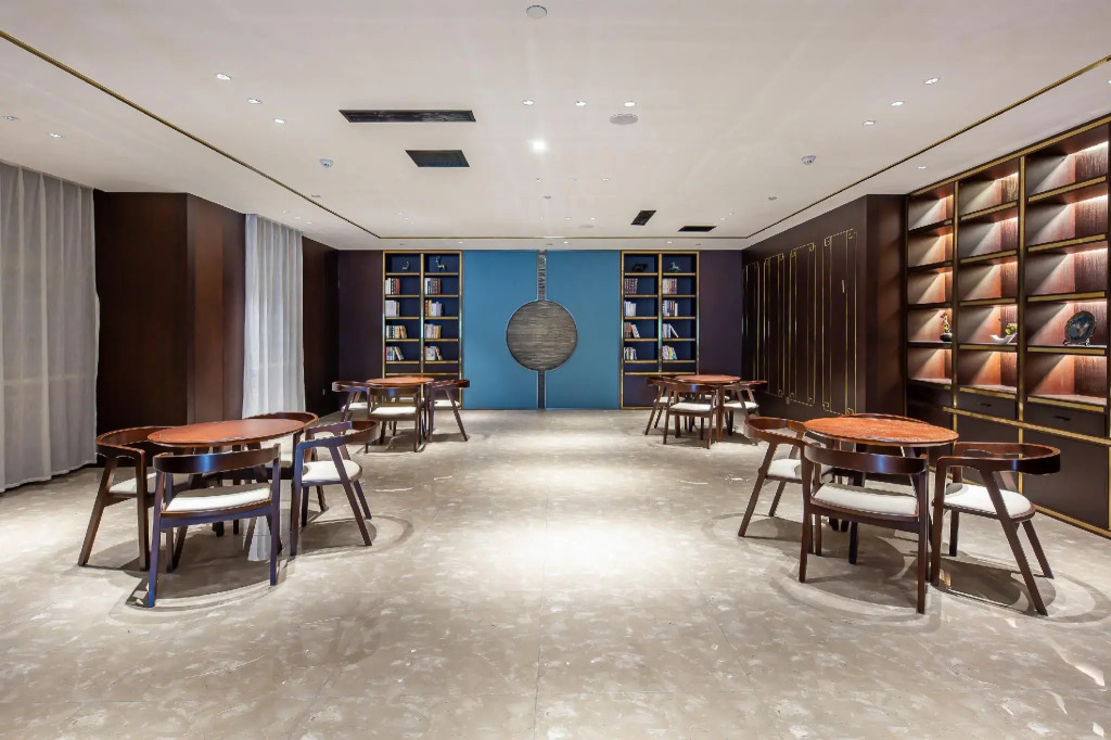 Rezen Dong Hotel (Baoding Passenger Transport Center Yuhua Road Branch)