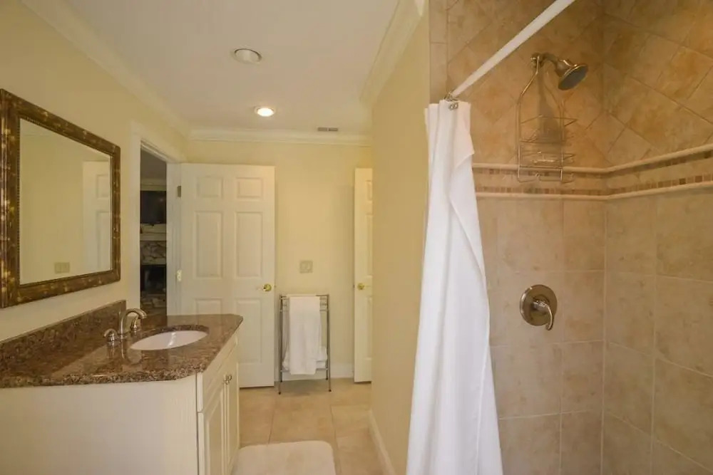 Spinnaker Dr Home