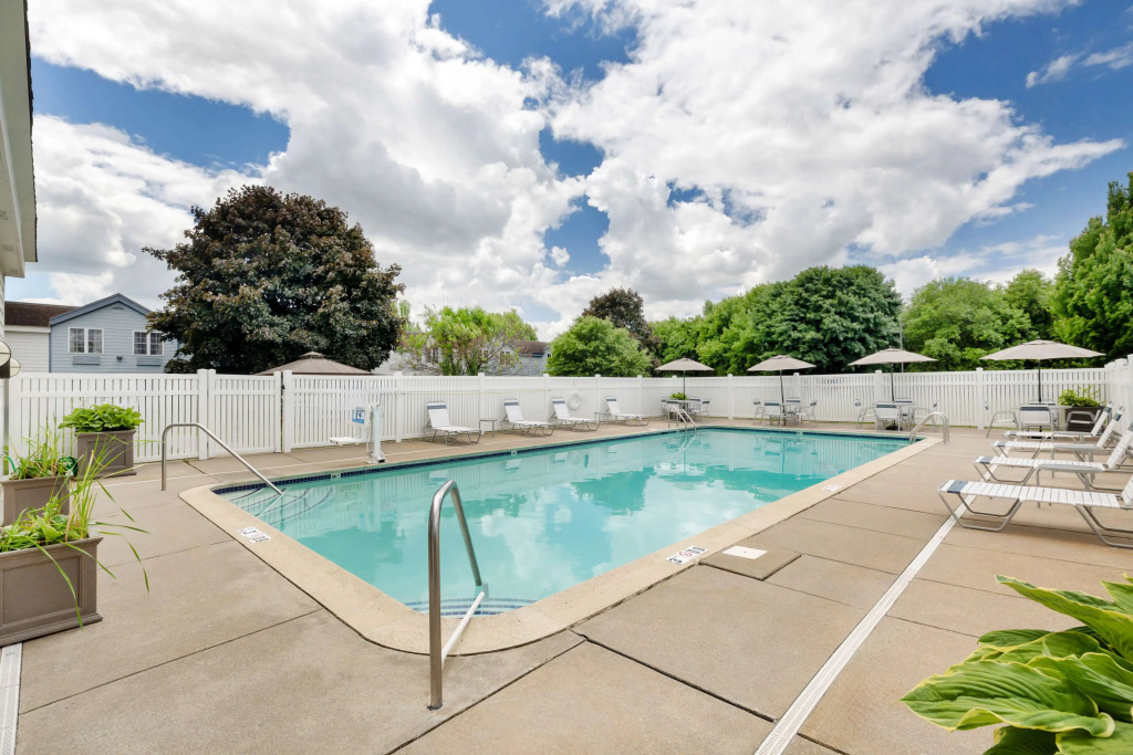 Best Western Hartford Hotel and Suites