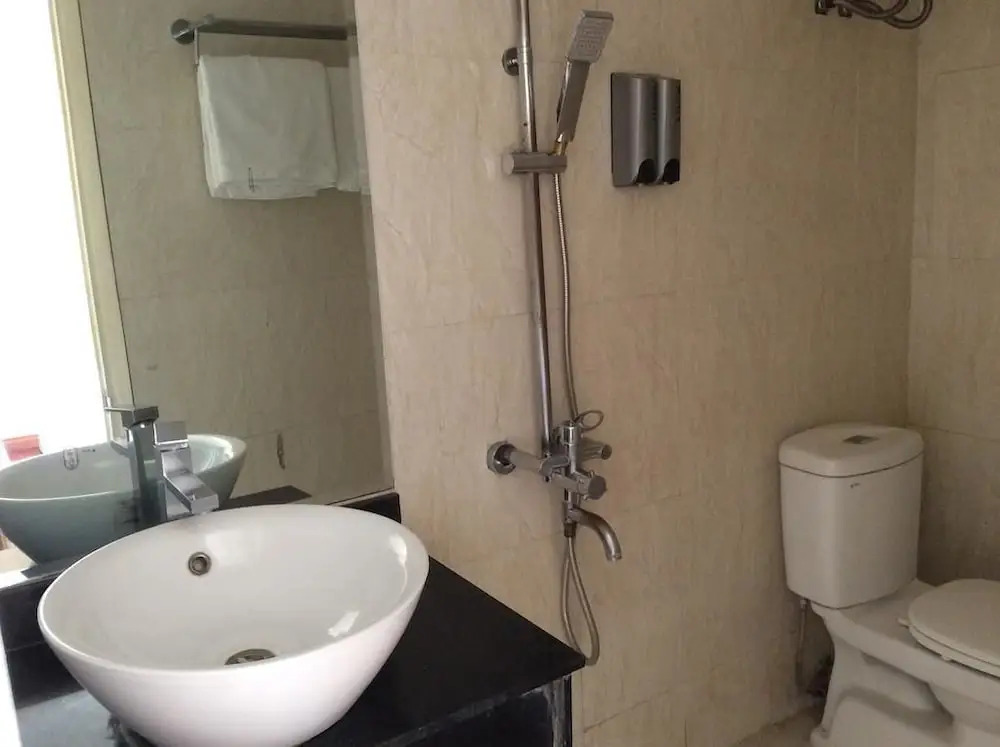 Tulip Hotel Vu Ngoc Phan
