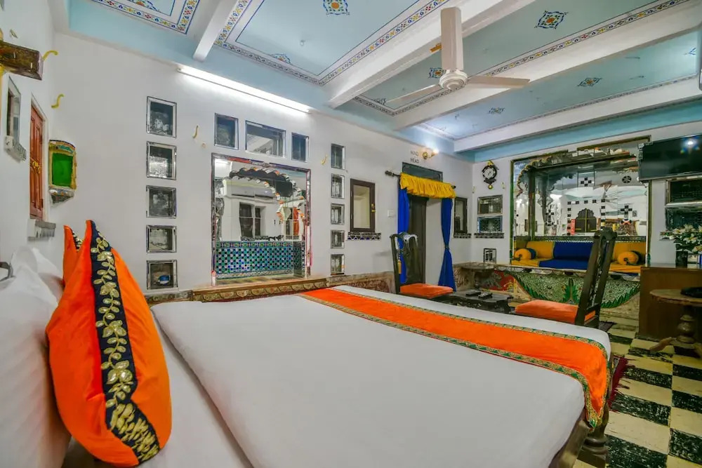 Oyo 5349 Shree Jagdish Mahal Heritage Hotel