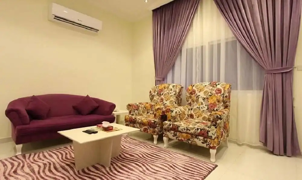 Tiran Island Suites