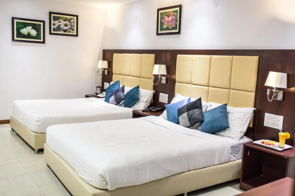Rajmahal Inn
