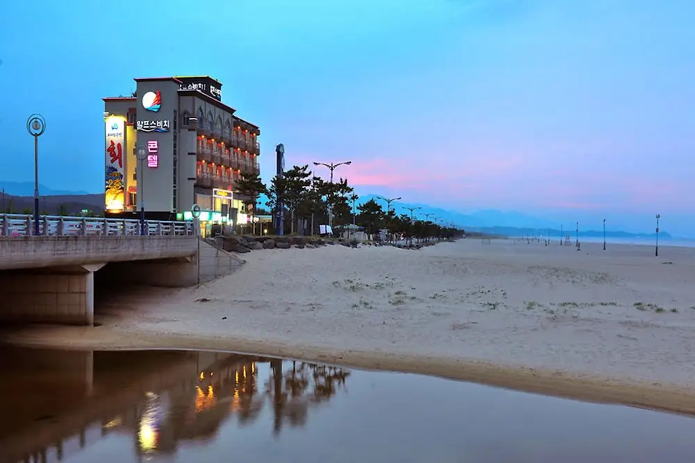 Yangyang Alps Beach