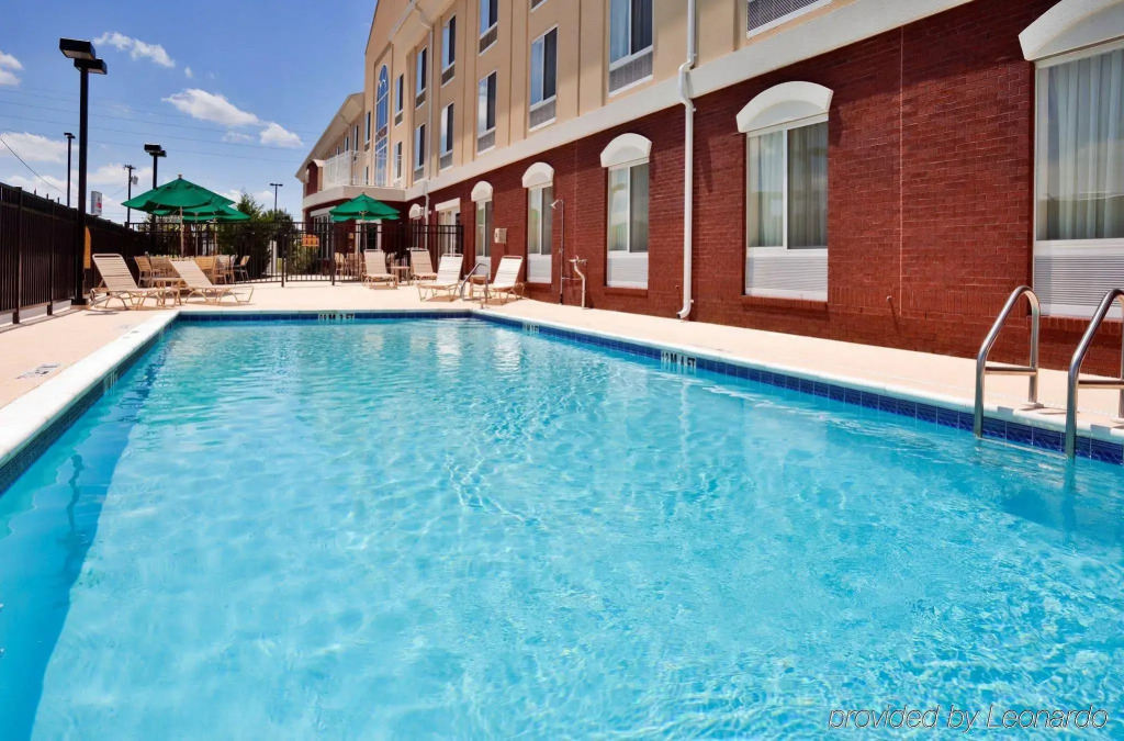 Holiday Inn Express Hotel & Suites Dothan North by IHG