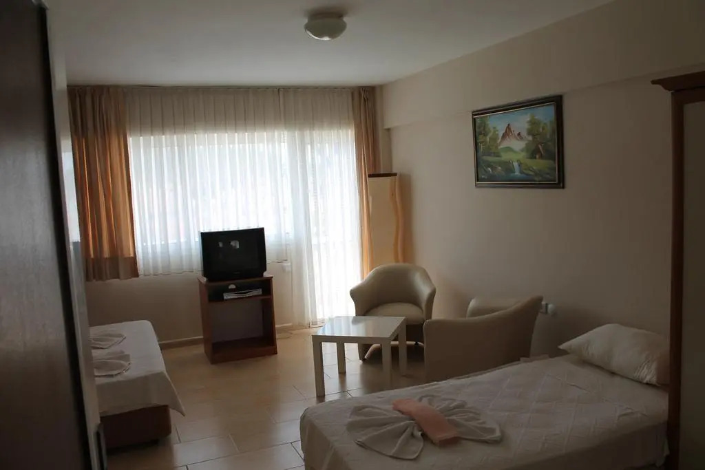 Altinyaz Hotel