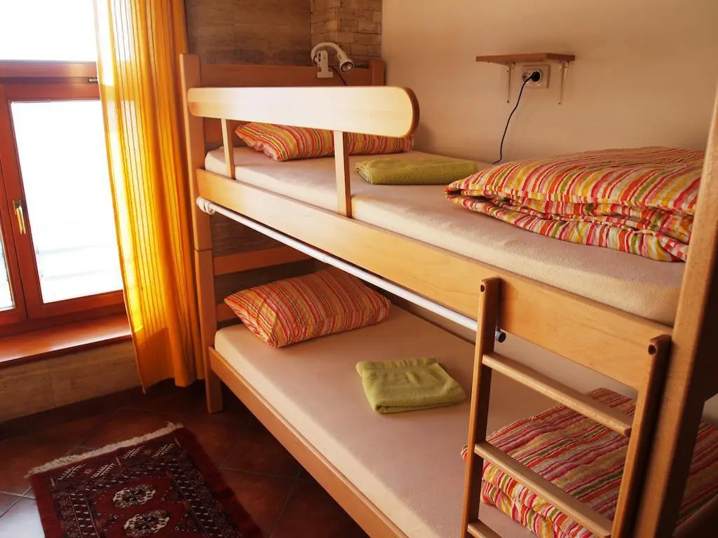 Hedonist Lounge Hostel