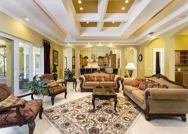 Versailles by the Sea 8 Br home by RedAwning
