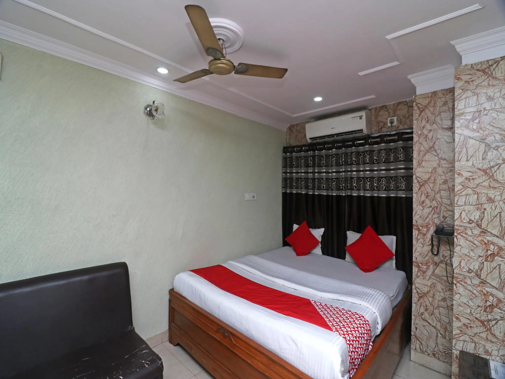 OYO Flagship 16209 Hotel Ambar Palace