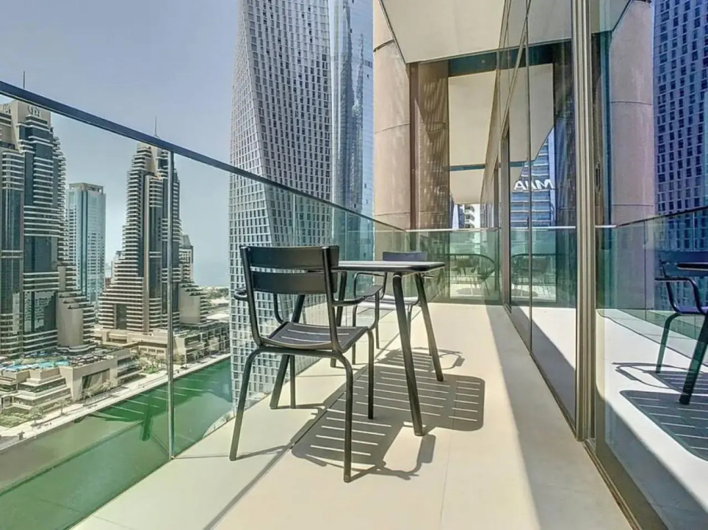 Key View - Marina Gate
