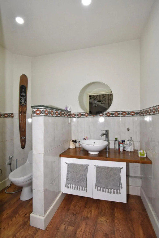 Khanjyan street, 3 bedrooms Duplex, Spacious apartment for rent DXA344