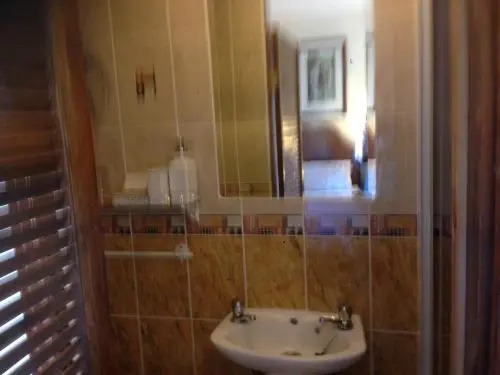 Valentia House
