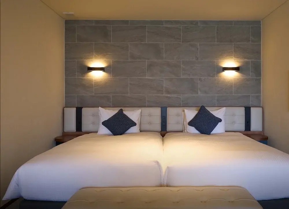 BATON SUITE Okinawa Kouri Island