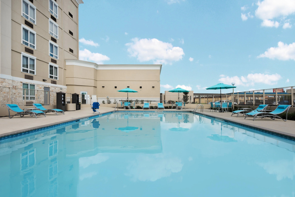 Holiday Inn - Beaumont East-Medical Ctr Area by IHG