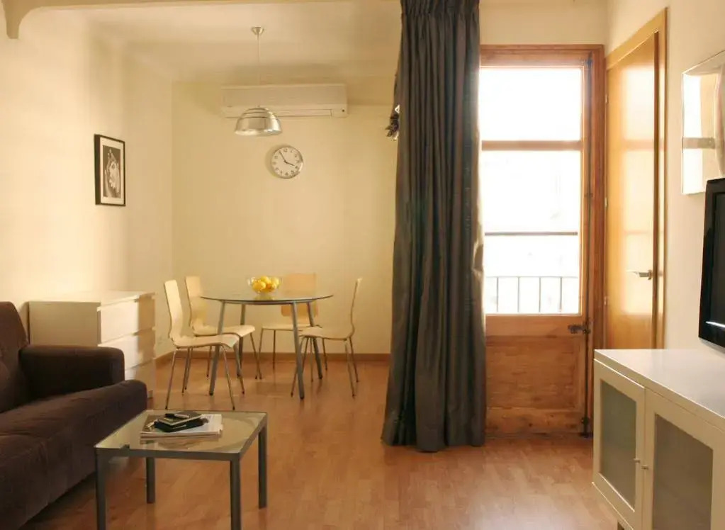 Atica Apartments - by Weflating