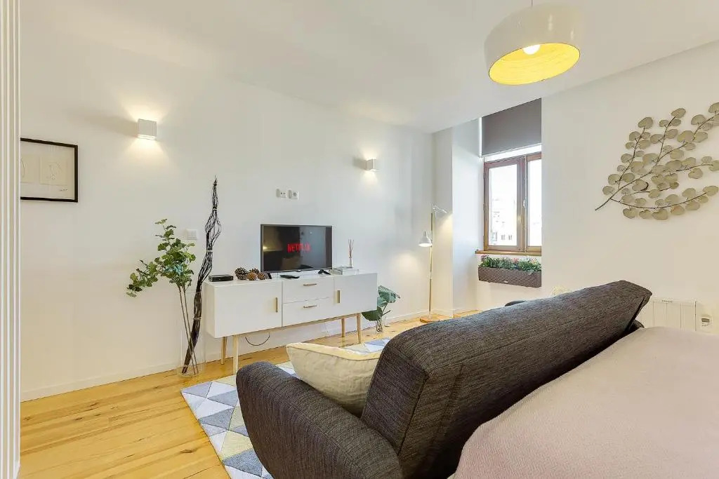 January's 31 Studio by DA'HOME