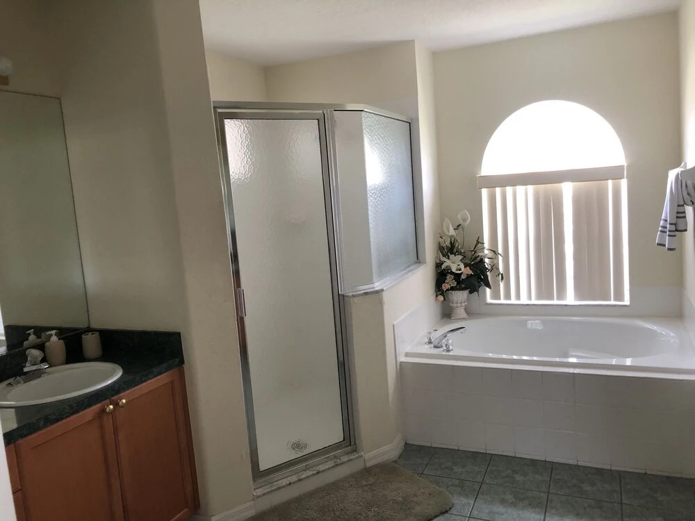 Lovely 4 Bed Home with Private Pool in Disney Area TR215MD