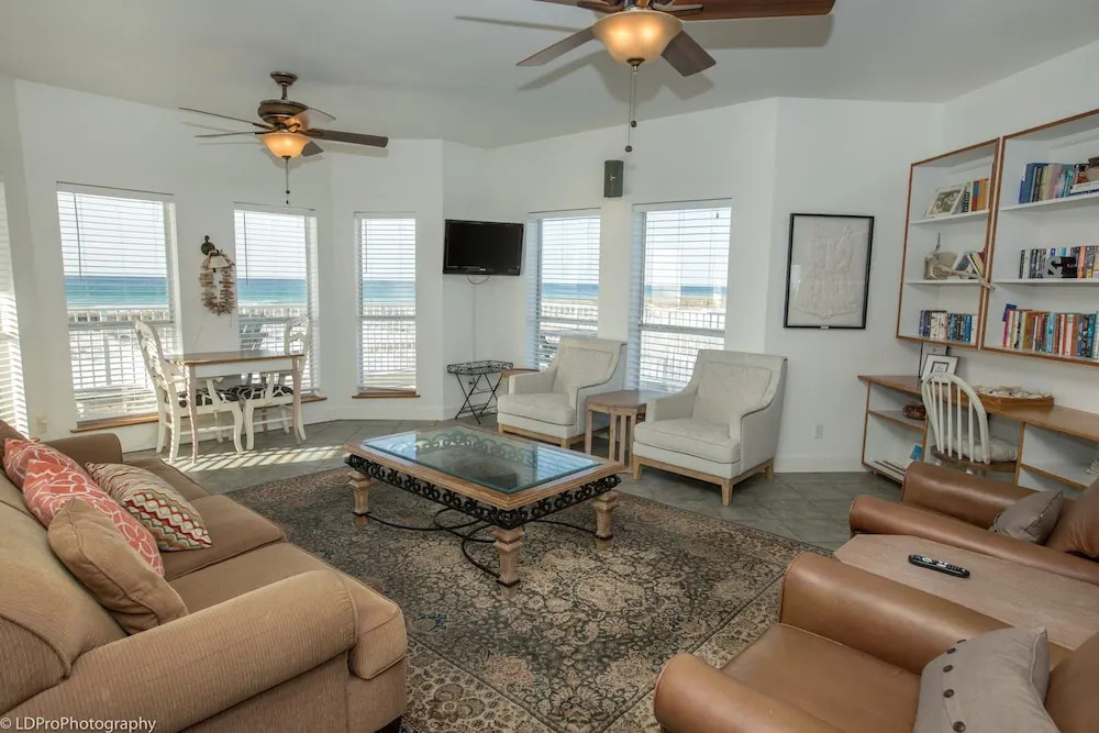 The Castle Destin - 4 Br Home
