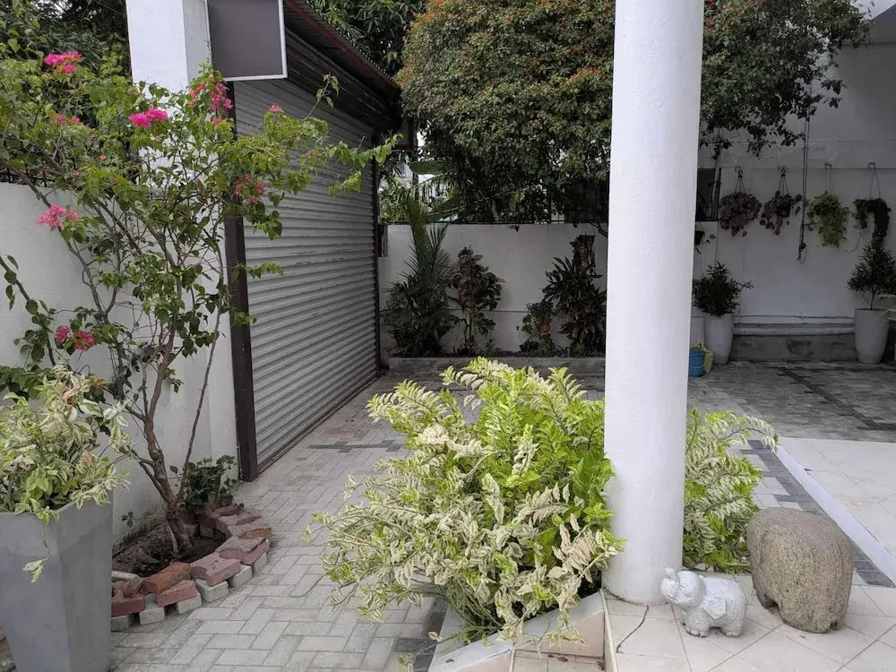 3 Bed House - Wifi Parking 10minBeach